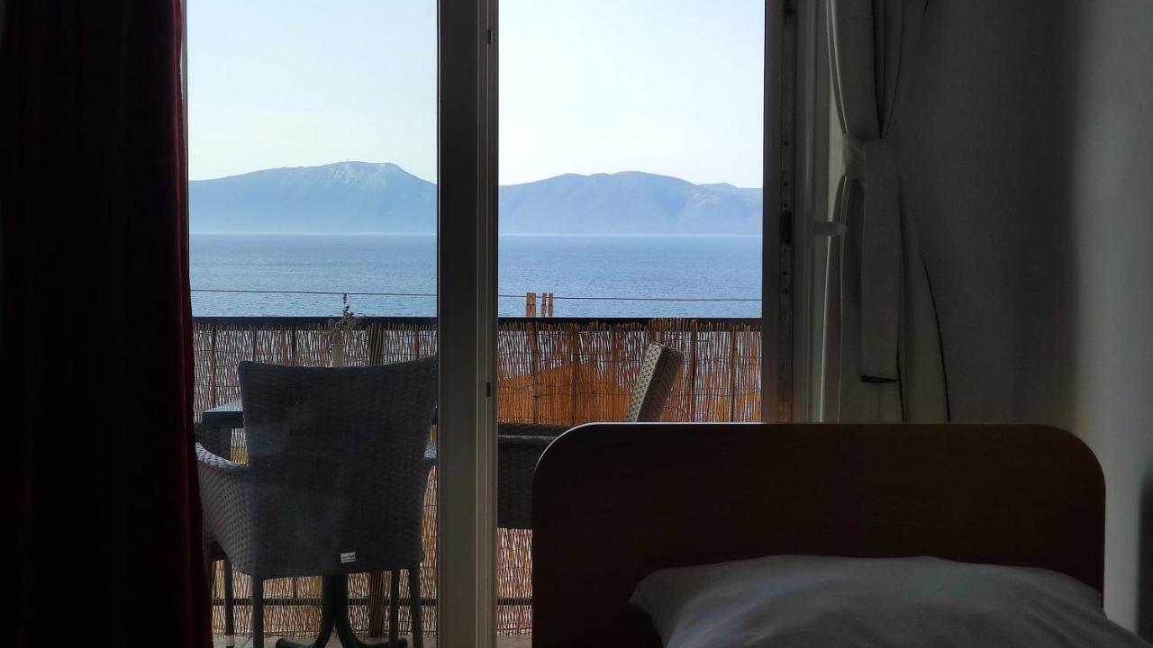 Guesthouse Podaca Buitenkant foto